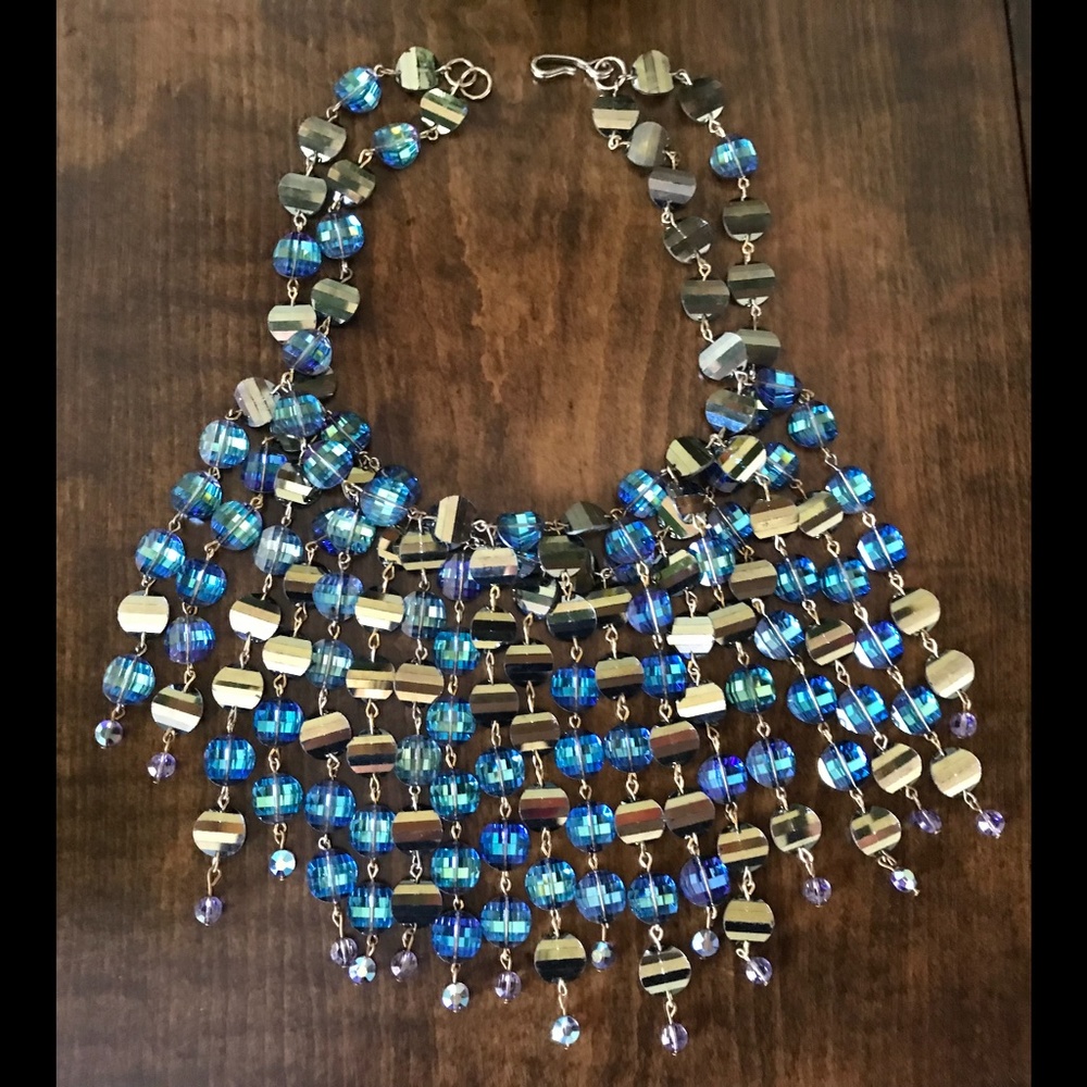 Swarovski Pageant-Worthy Cascade Necklace of Scarce Wisteria Pagoda Crys… - Picture 4 of 12